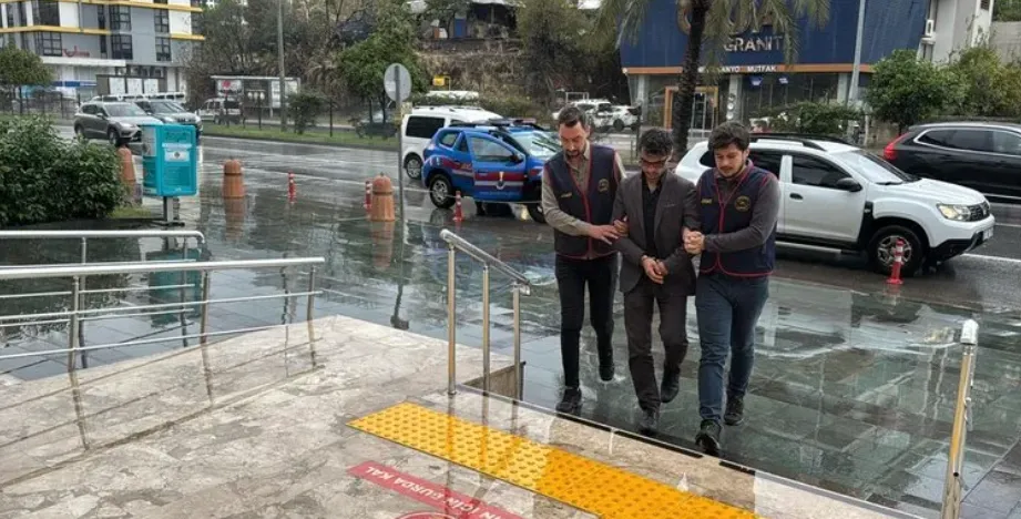 Alanya’da eğitim kurumlarından hırsızlık yapan suç makinesini JASAT ekiplerince Mersin’de yakaladı