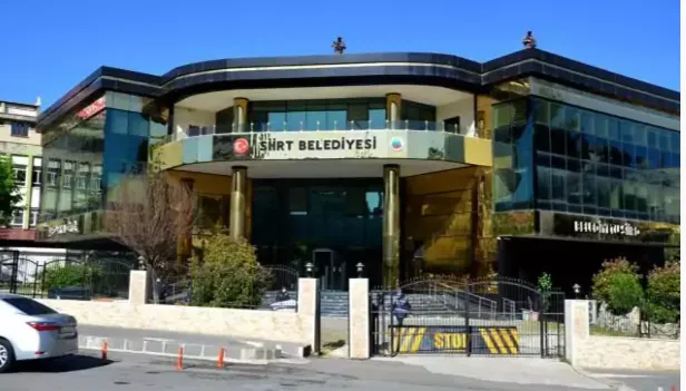Siirt ve Batman Belediyesinde terör temizliği! 148 kişi işten çıkarıldı