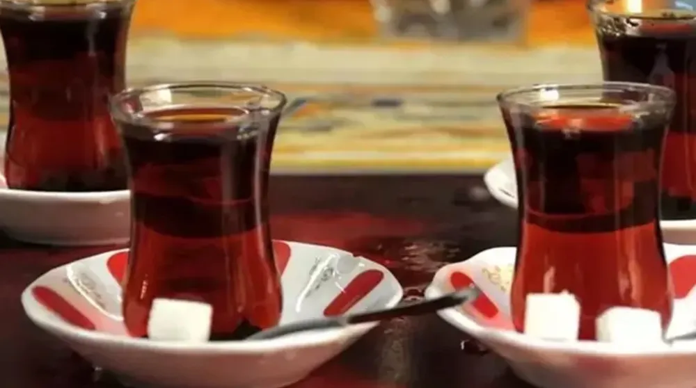 İki dev şirket arasında çay tabağı davası! Mahkeme kararını verdi