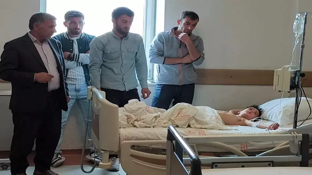 Masum Bir Lokma Hastanelik Etti! Kars