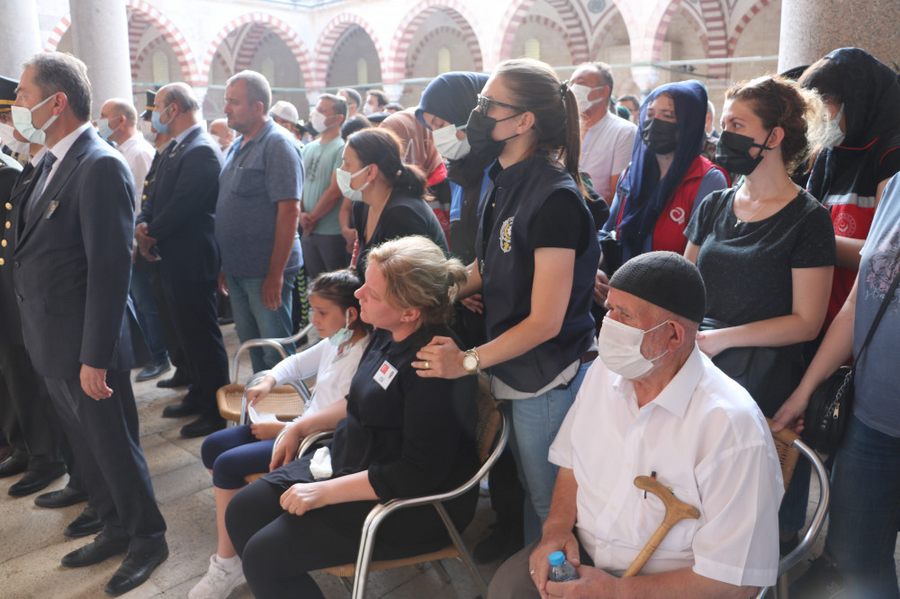 Kütahya sehidi memleketi Edirne’de son yolculuguna ugurlandi