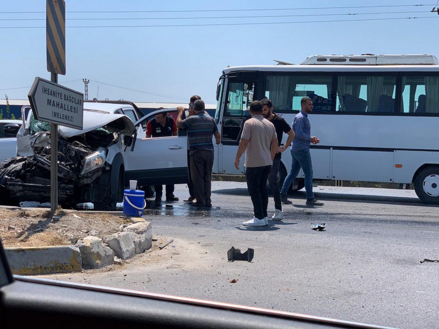 Mersin Adana Otoyolunda Trafik Kazasi