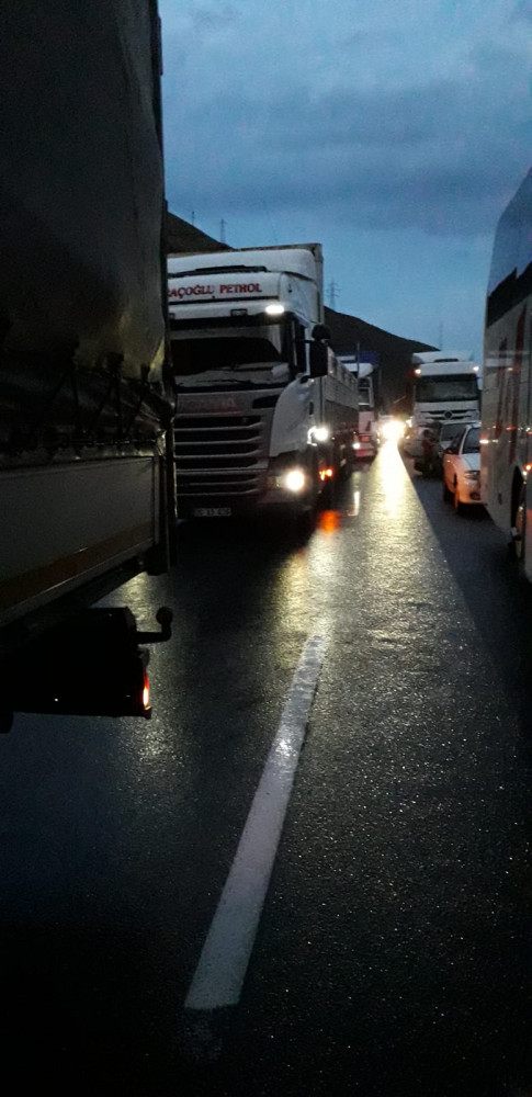 Erzincan sivas yolu kapandi