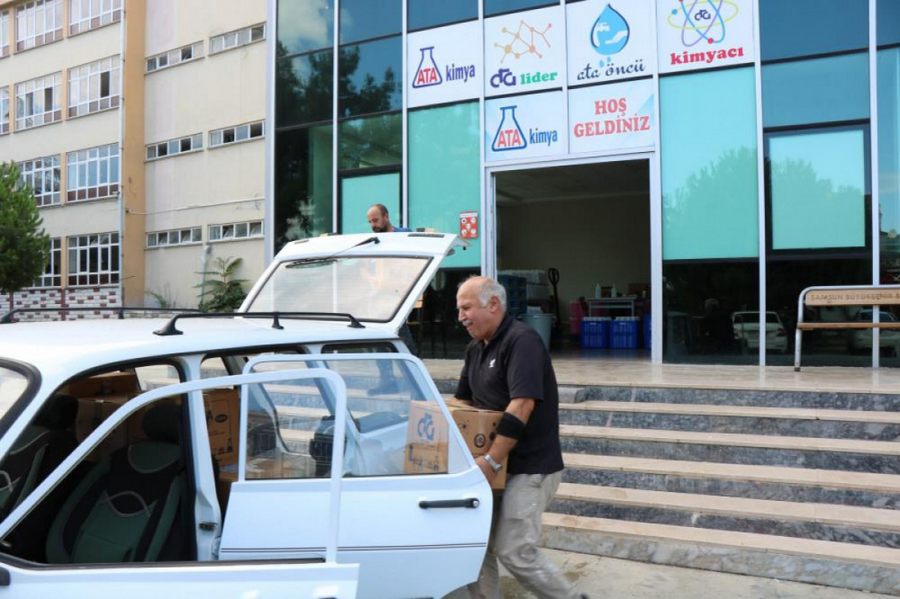 Fabrika gibi okul, egitim sezonu öncesi dezenfektan üretimine hiz verdi