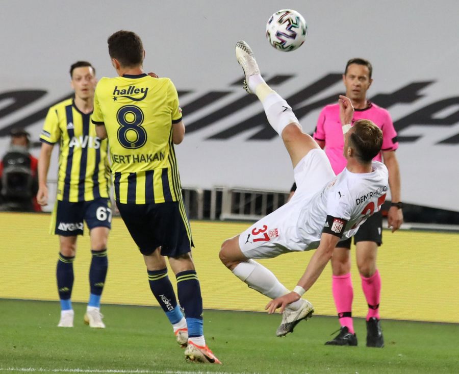 Fenerbahçe-Sivasspor maçlarinda 106 gol!