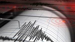 Gece Yarisi Korkutan Deprem