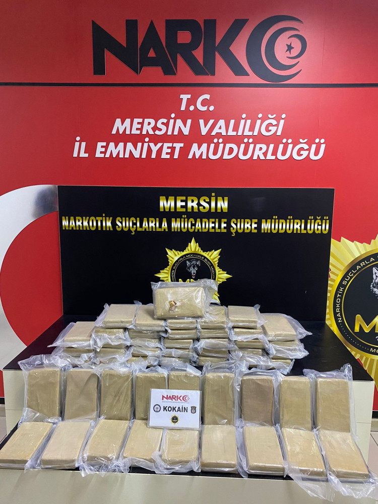 Mersin Limaninda 60 Kilo Kokain Ele Geçirildi