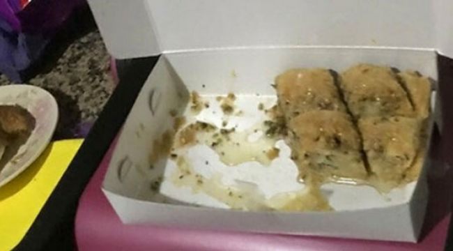 Esinin ailesine zehirli baklava gönderdi!