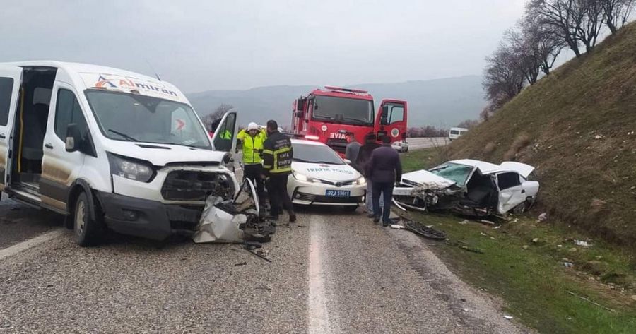 Kahta Diyarbakir karayolunda trafik kazasi!