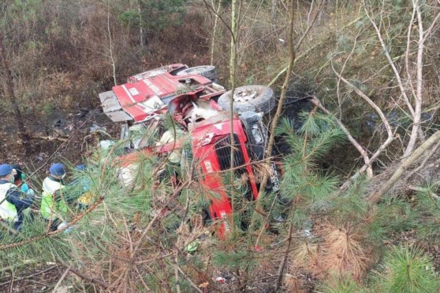 Kazaya giden itfaiye kaza kirim ekibi kaza yapti: 3 ölü 1 agir yarali