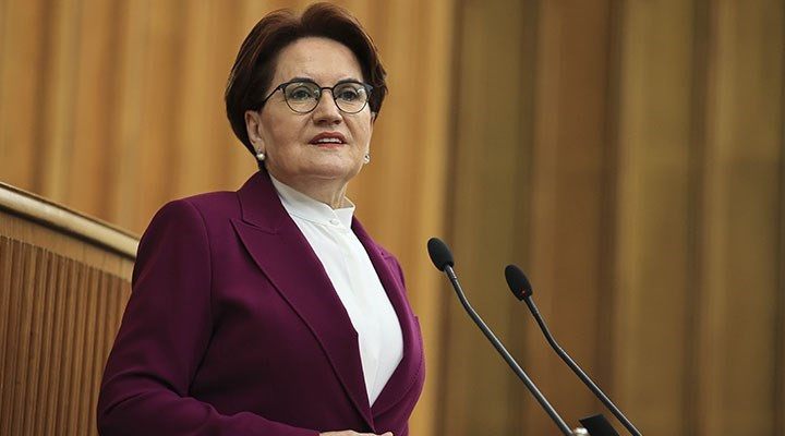 Meral Aksener grup toplantisinda konusuyor