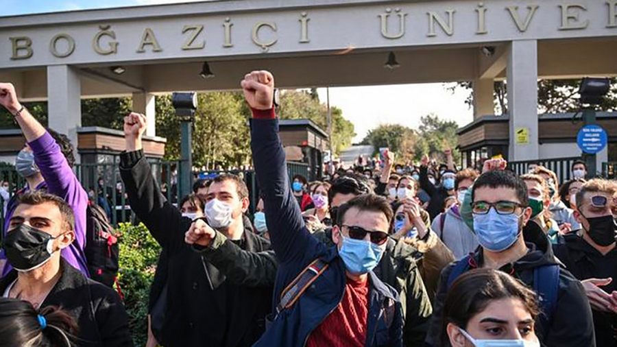 Protestolara karisan Bogaziçi ögrencileri için karar çikti!