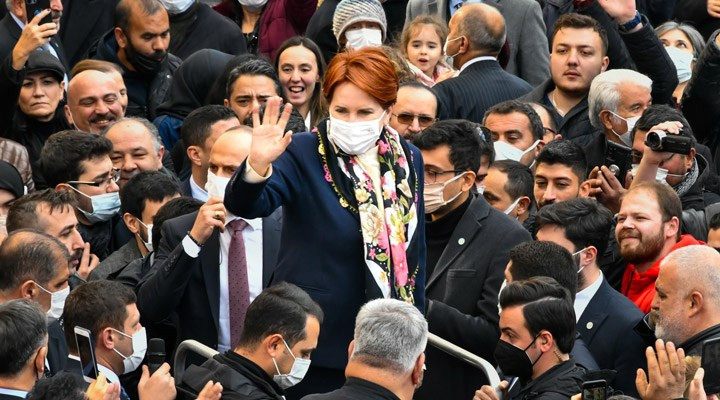 Usak ziyaretinde Meral Aksener’e tepki: “Sehitlere saygi duyun, duymuyorsaniz defolun gidin”